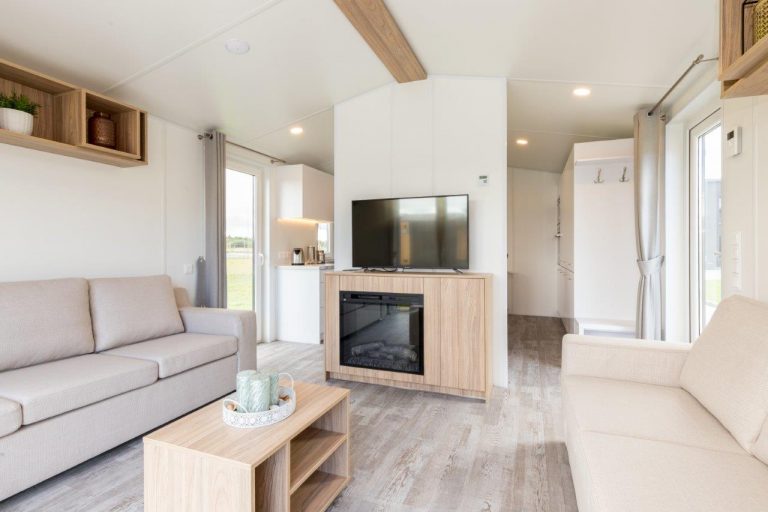 POOLE | Mobile Home | Leisure Home A house inspired by classic British style! 12-16 weeks manufacture time!