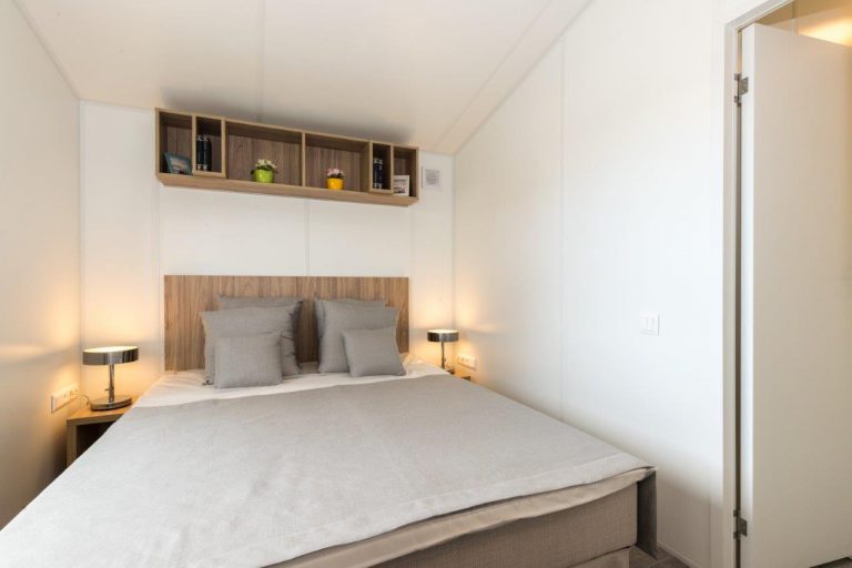 POOLE | Mobile Home | Leisure Home A house inspired by classic British style! 12-16 weeks manufacture time!