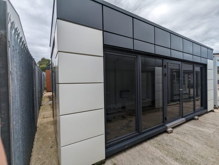 Modular office / showroom / Marketing Suite - 7m x 3m Price per week hire (Prices are based on a minimum 52 week hire period)