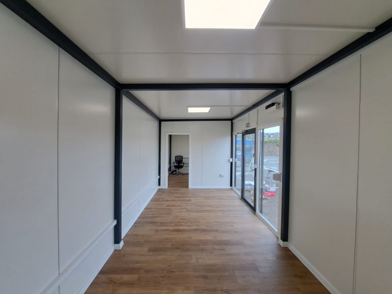 Hi-Tech 10m x 3m / 32ft x 10ft Portable office, Site cabin, Marketing suite, Sales cabin, TEMPORARY SPEC Modular building