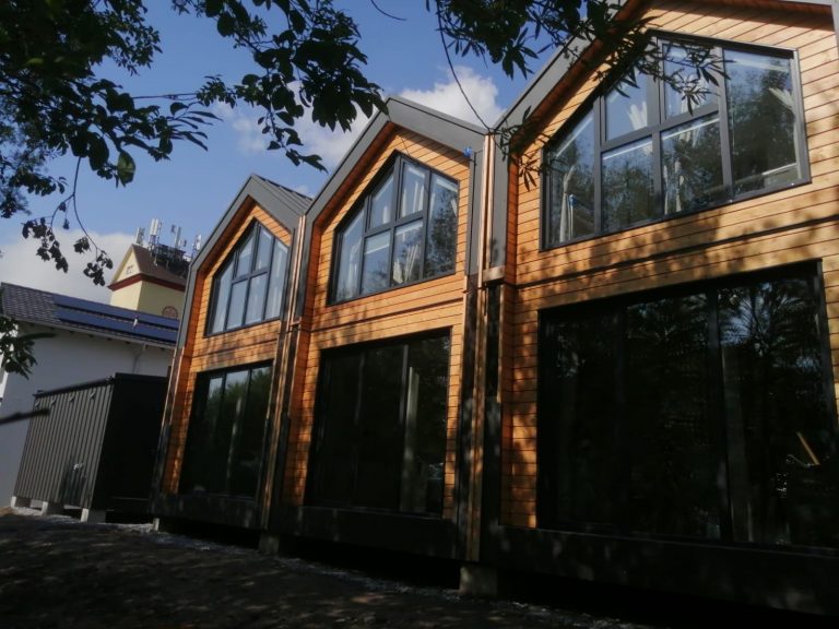 FULLY FURNISHED BESPOKE PORTABLE CABIN, MODULAR BUILDING, CLASSROOM, OFFICE, MARKETING SUITE 2 Modules 11m x 3.5m each