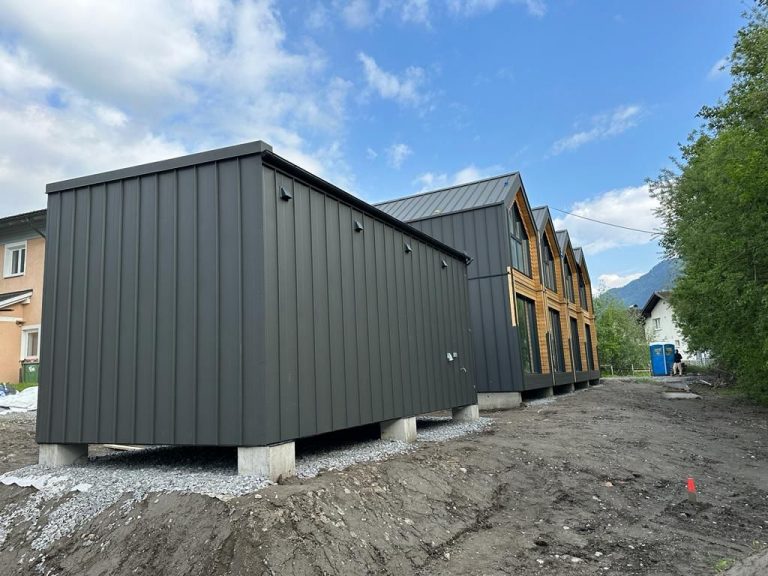 FULLY FURNISHED BESPOKE PORTABLE CABIN, MODULAR BUILDING, CLASSROOM, OFFICE, MARKETING SUITE 2 Modules 11m x 3.5m each