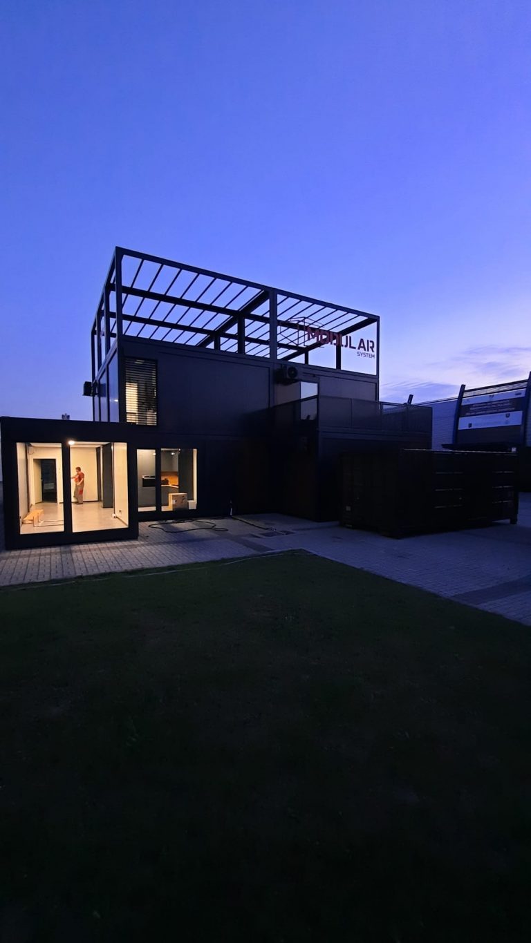 BESPOKE PORTABLE CABIN, MODULAR BUILDING, CLASSROOM, OFFICE, MARKETING SUITE