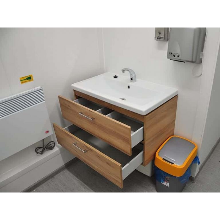 kontener-sanitarny-7 MS20-28 Welfare Cabin – Hire a Modular Building with 3 Toilets & 3 Showers