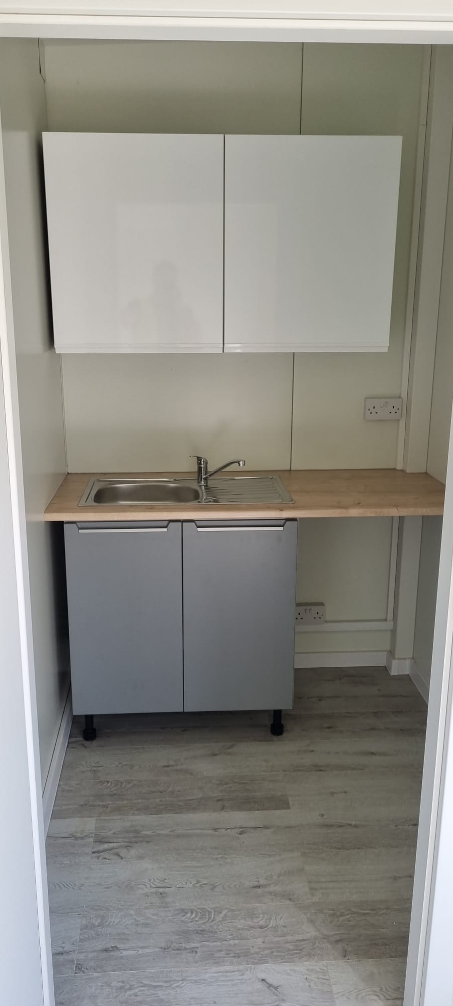 YOLA 6m x 5m modular building floor plan - spacious portable office with multiple rooms UK