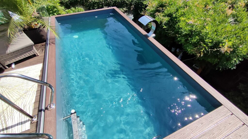 Modular swimming pools UK – infinity-style prefabricated pool concept (render)