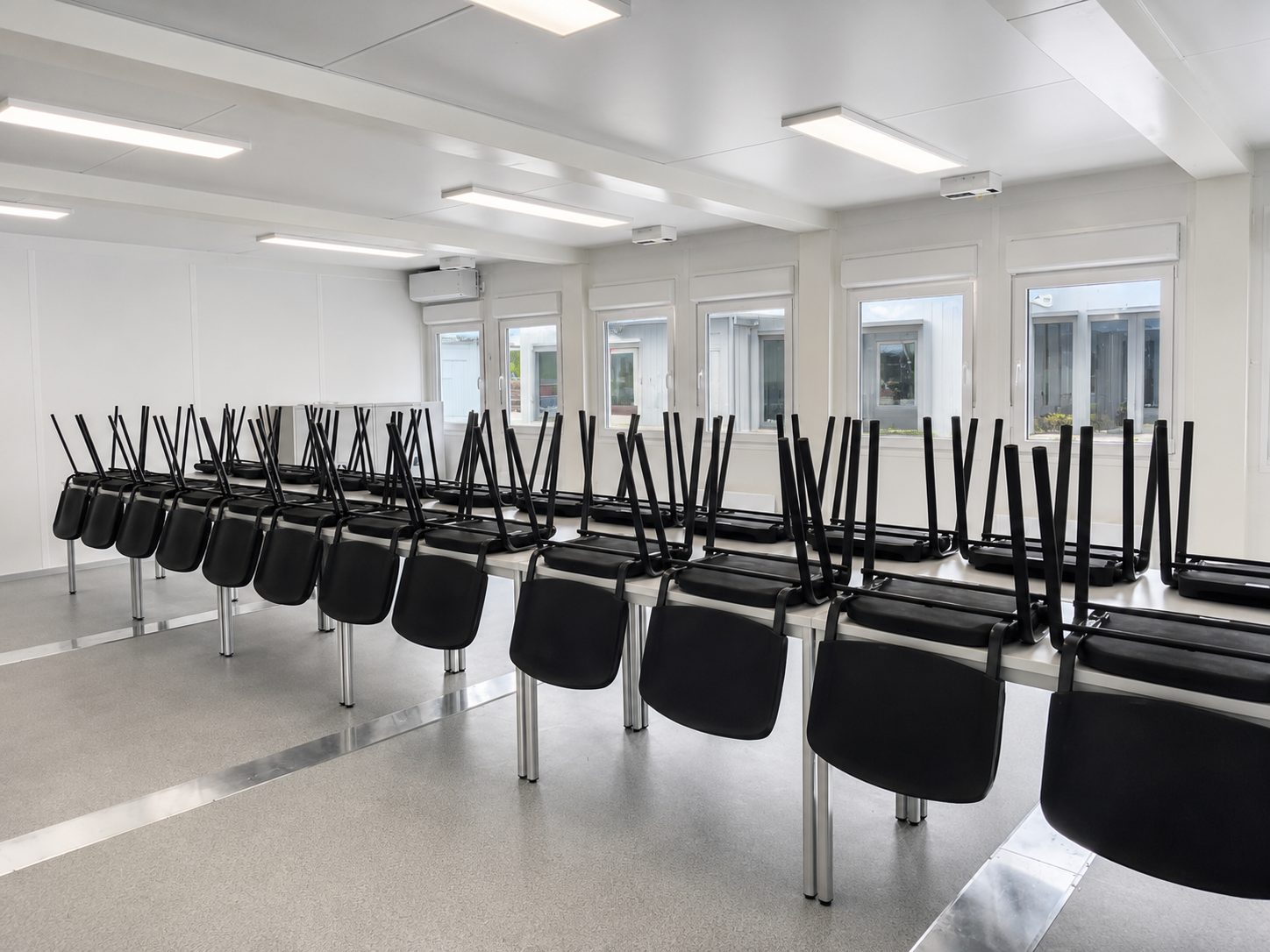 ISO frame modular system interior fit-out before final meeting-room use